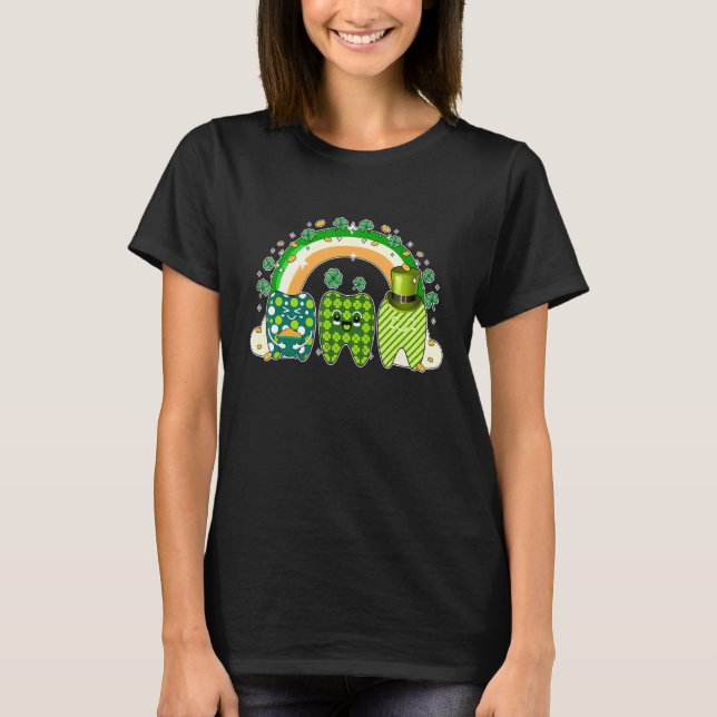 Dental Love Tooth St Patricks Day Irish Shamrock T-Shirt (Front)