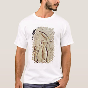Depicting Amenophis IV, Nefertiti and Daughter T-Shirt
