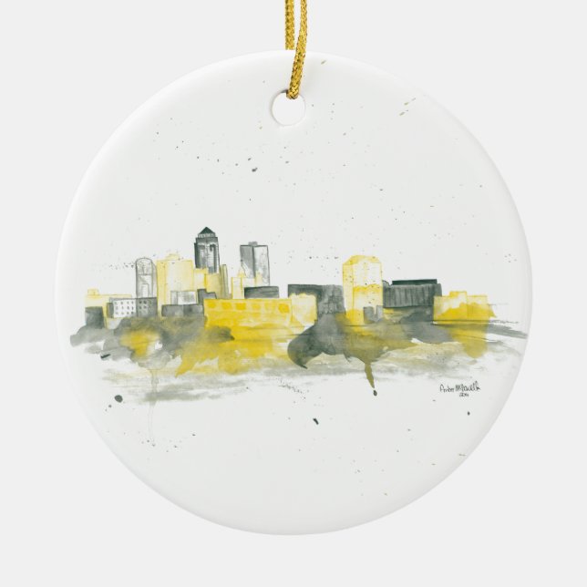 Des Moines Skyline Ceramic Ornament (Front)