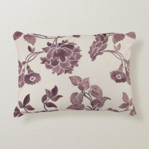 Design for a silk damask, 1752 (pencil and w/c on decorative cushion
