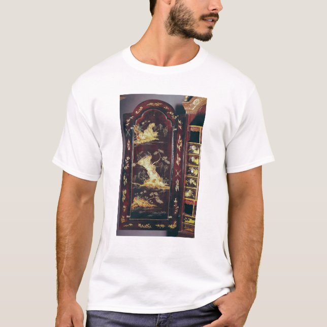 Desk decorated with Chinese lacquer T-Shirt (Front)
