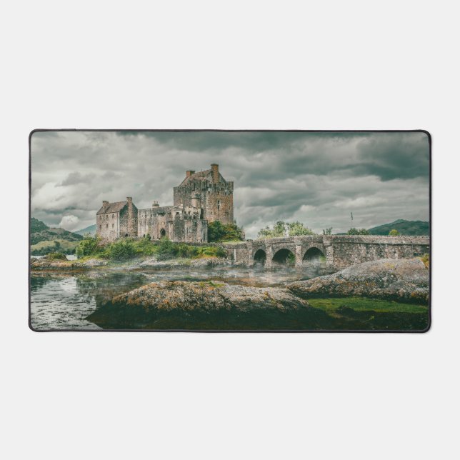 Desktop castle Scotland Desk Mat (Front)
