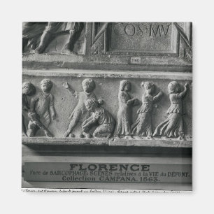 Detail sarcophagus depicting children playing magnet