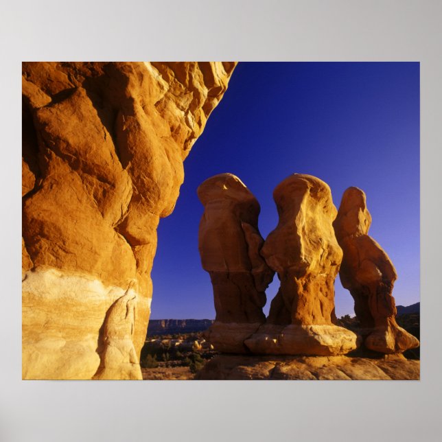 Devils Garden in the Grand Staircase Escalante Poster (Front)
