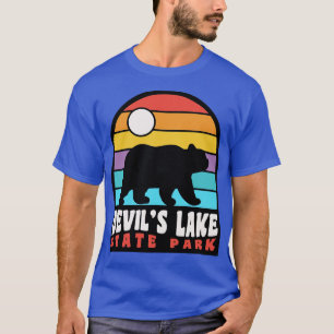 Devils Lake State Park Wisconsin Retro Sunset Bear T-Shirt