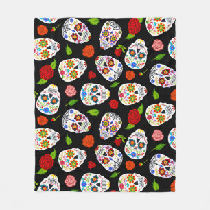 Dia Los Muertos: sugar skulls pattern. Fleece Blanket