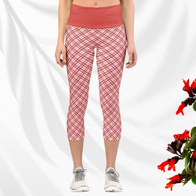 Diagonal Pattern Red White Capri Leggings (Creator Uploaded)