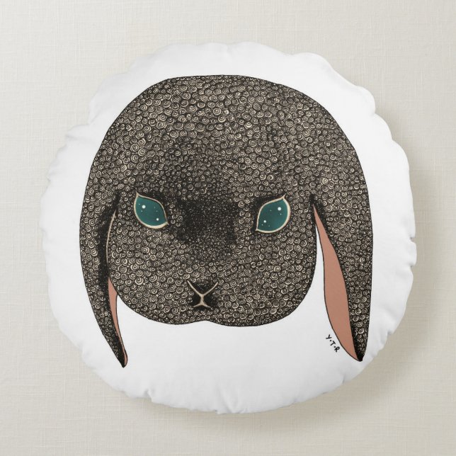 Diamond 2012 round cushion (Front)