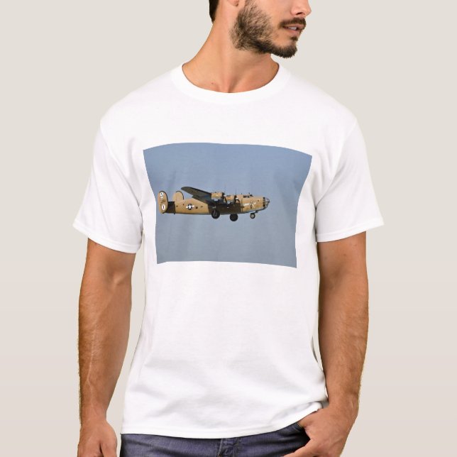 Diamond Lil B-24 Bomber, landing at Oshkosh, T-Shirt (Front)