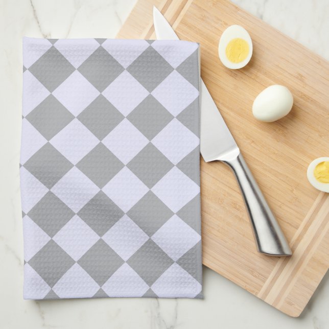 Diamond pattern in grey and lavender tea towel (Quarter Fold)
