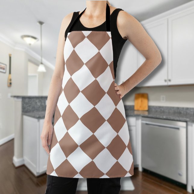 Diamond Pattern in White and Mocha Mousse Apron (Creator Uploaded)