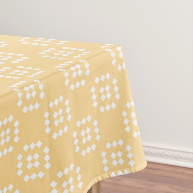 Diamond pattern tablecloth (In Situ)