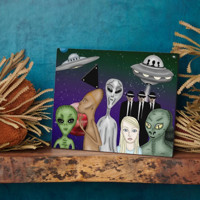 Different Alien Species, UFO, Planets Artwork Plaque (Side)
