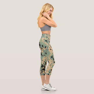 Digital Camo – Tan-Green LG camo pattern Capri Leggings