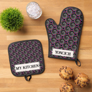 Digital Chequered Yin Yang by Kenneth Yoncich Oven Mitt & Pot Holder Set