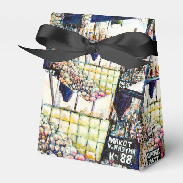 Dimensions of Curiosity Favour Box (Front Side)