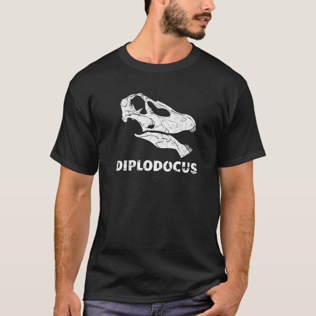 Diplodocus Fossil Skull Dinosaur Bones Diplodocus T-Shirt (Front)