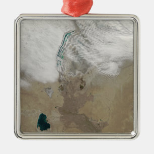 Distinctive lines of clouds metal tree decoration
