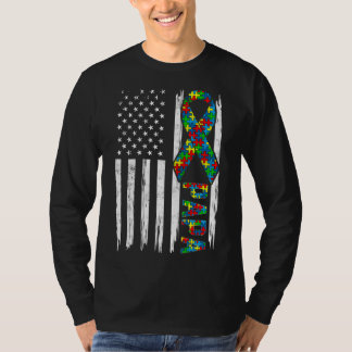 Distressed American Flag Autism Papa Family Matchi T-Shirt