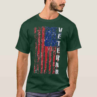 Distressed American Flag Proud Us Veteran T-Shirt