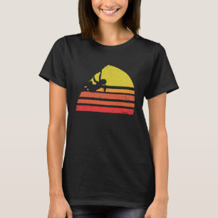 Distressed Retro Bouldering Rock Climbing Girl T-Shirt