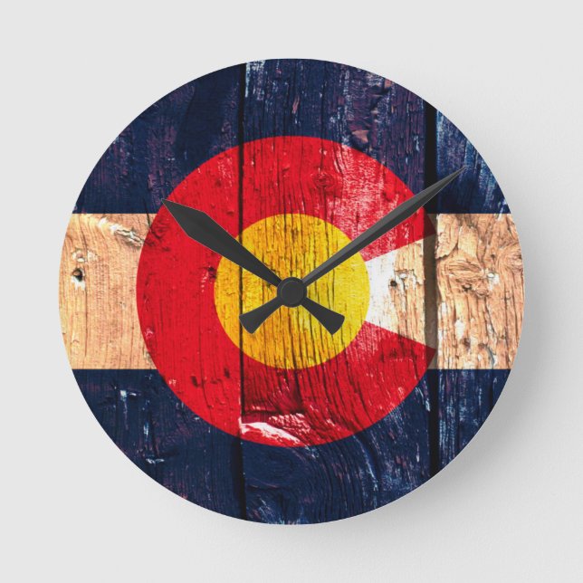 Distressed rustic wooden Colorado state flag Round Clock (Front)