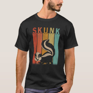 Distressed Skunk  Men Women Kid Cute Skunk Retro T-Shirt