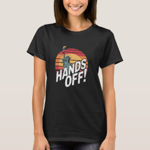 Distressed Statue Of Liberty Resist Retro Vintage T-Shirt