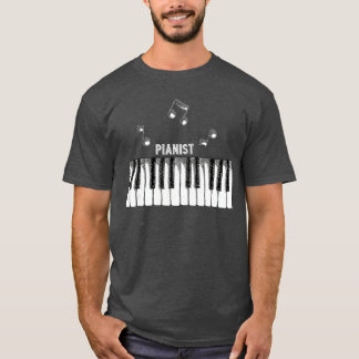 Distressed Vintage Piano Keys Pianist Keyboardist  T-Shirt