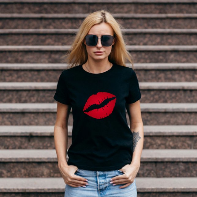 Diva Lips T-Shirt (Creator Uploaded)