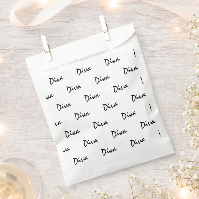 Diva Personalise Favour Bag (Clipped)