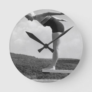 Diver Round Clock
