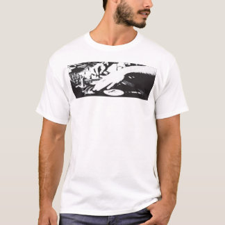 DJs make... T-Shirt