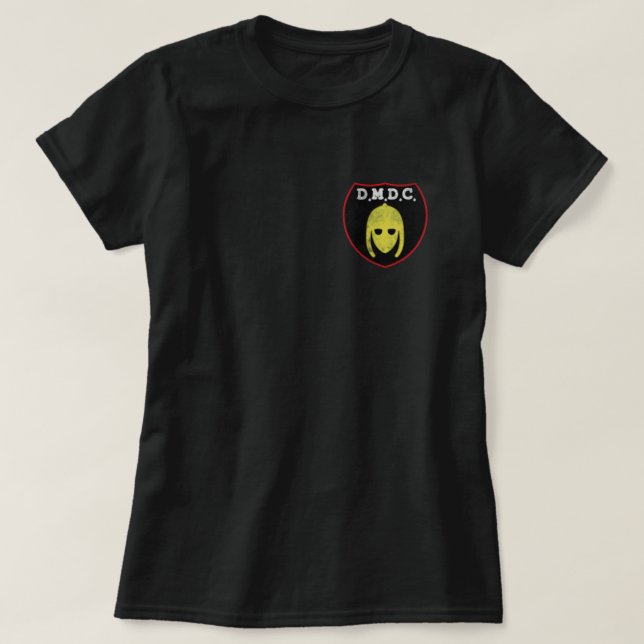 DMDC Detectorists Badge - Distressed  T-Shirt (Design Front)