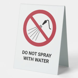 Do Not Spray With Water ISO 7010 Prohibition Sign