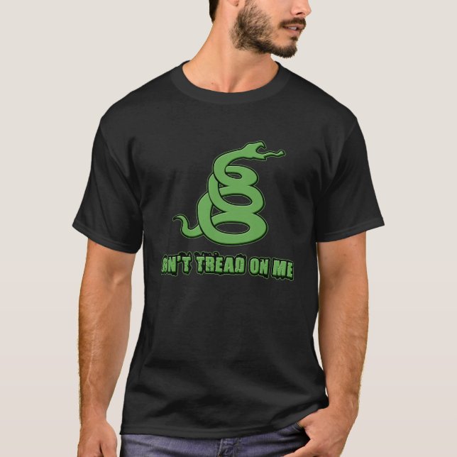 Do not Tread On Me Poisonous Snakes T-Shirt (Front)