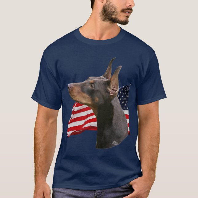 Dobermann Pinscher (red) head with flag T-Shirt (Front)
