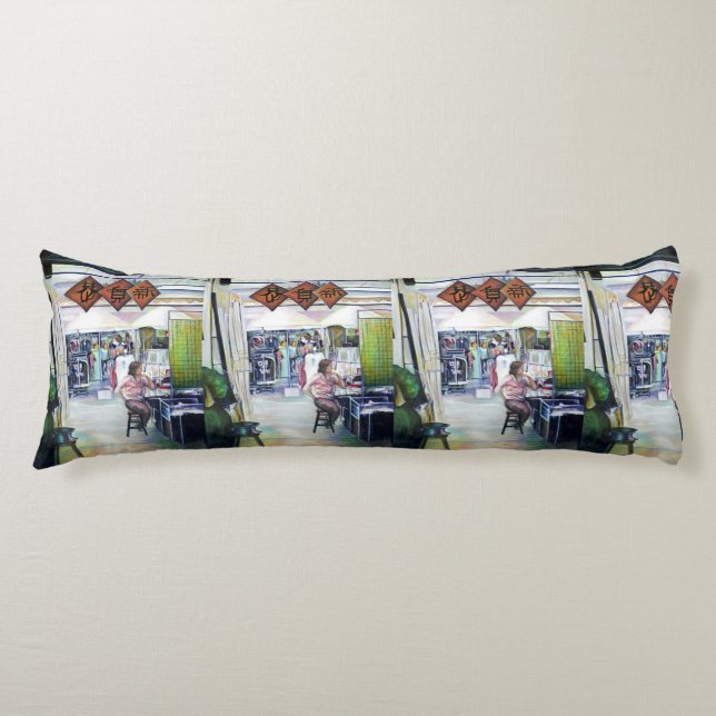 Does This Dragon come with Training Wheels? Body Cushion (Front)