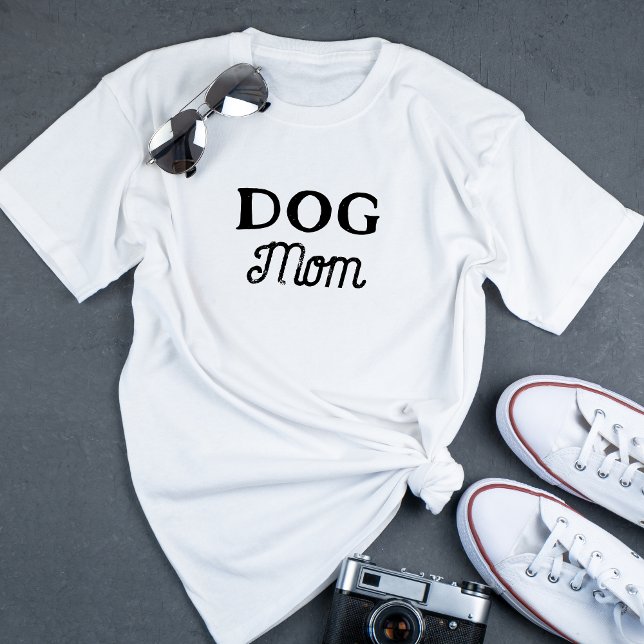 Dog Mum | Simple Cute Retro Script Pet Owner T-Shirt (Creator Uploaded)