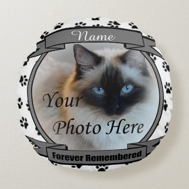 Dog or Cat Forever Remembered Pet Memorial Round Cushion (Front)