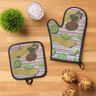 Dog paws and kiwi oven mitt & pot holder set
