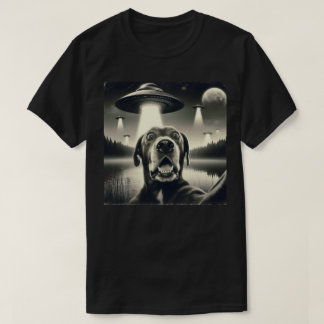 Dog selfie with UFO T-Shirt