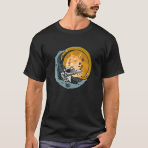 Dogecoin To The Moon Crypto Investor Wallet T-Shirt