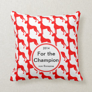 Doggenmuster in red on sofa cushions