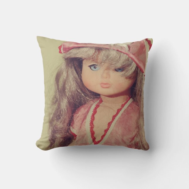 Doll portrait cushion (Front)