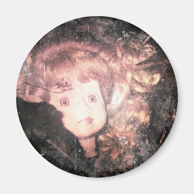 dollhead magnet (Front)