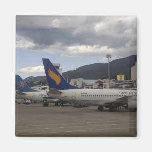 Domestic Chinese jet airliners lined up at Magnet