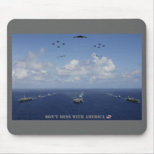 DON’T MESS WITH AMERICA Mousepad