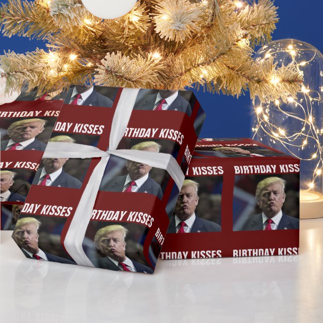 DONALD TRUMP BIRTHDAY KISS WRAPPING PAPER (Holidays)