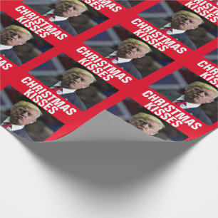 DONALD TRUMP CHRISTMAS KISS WRAPPING PAPER